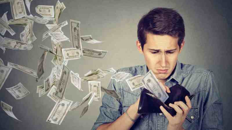 5 Signs You Are Financially Overextended